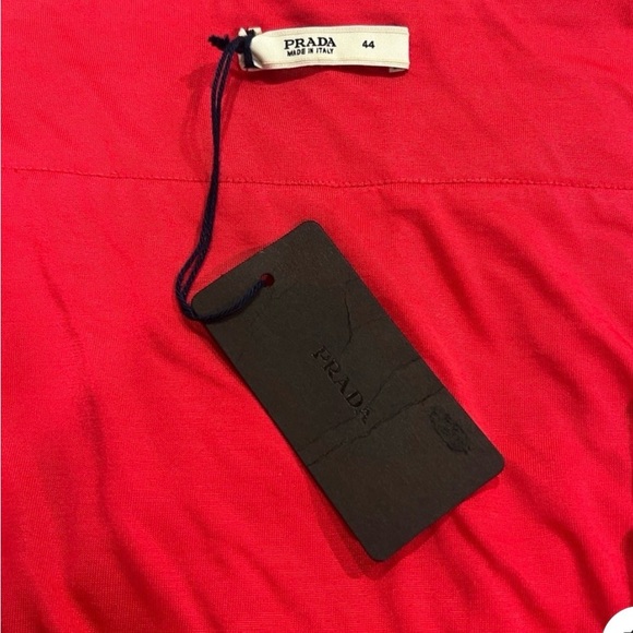 Authentic Prada Red Women's Skirt runs small